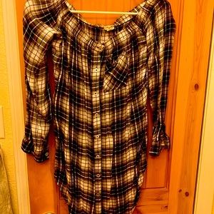 Wet seal, super cute plaid top!